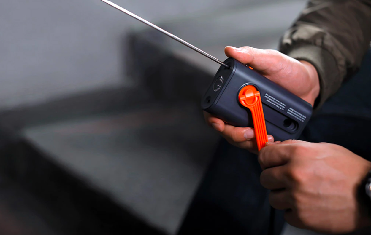 Nextool Hand Crank Radio