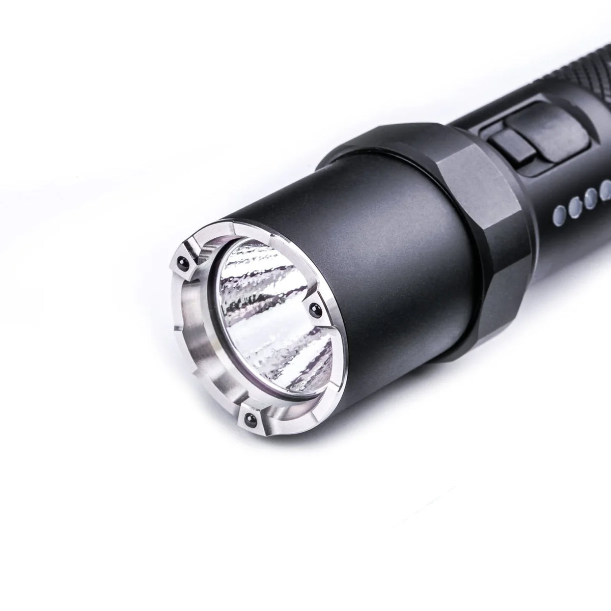 Nextorch P8 Flashlight